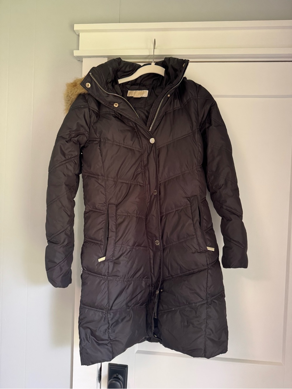 Michael Kors Black Quilted Long Puffer Winter Coat with Faux Fur Hood see photos